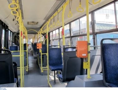 Τέλος εποχής σε λεωφορεία και τρόλεϊ! Είσοδος πλέον μόνο από την μπροστινή πόρτα
